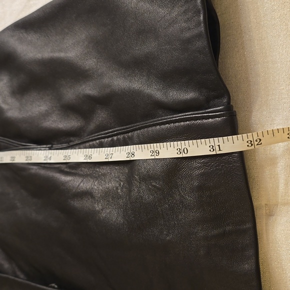 Izod Women's Black Leather Jacket - Picture 10 of 16